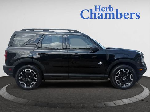 Used 2023 Ford Bronco Sport Outer Banks w/ Tech Package image 5