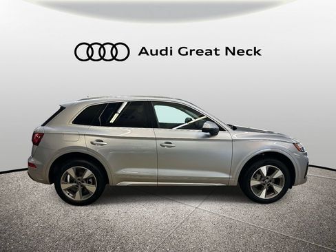 Used 2023 Audi Q5 2.0T Premium Plus w/ Premium Plus Package AWD/4WD image 17