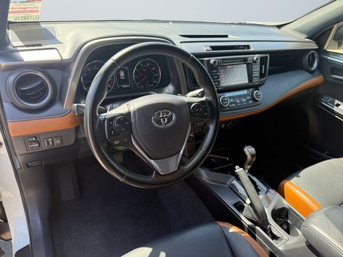 Used 2017 Toyota RAV4 SE FWD image 13