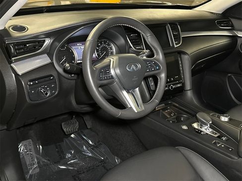 Used 2021 INFINITI QX50 Luxe image 22