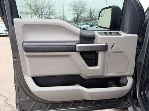 Used 2020 Ford F150 XLT image 12