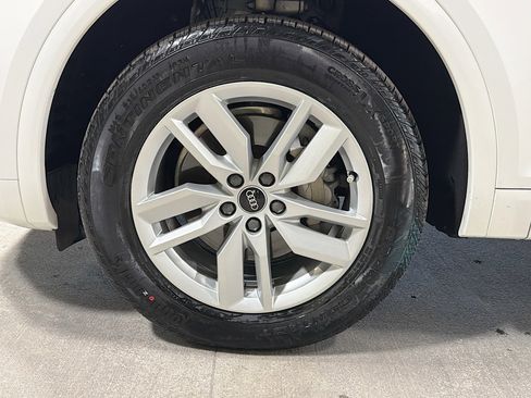 Used 2022 Audi Q5 2.0T Premium w/ Convenience Package image 41