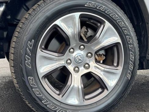 Used 2019 RAM 1500 Laramie image 35