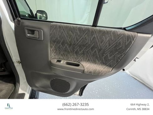 Used 2004 Isuzu Rodeo S RWD image 19