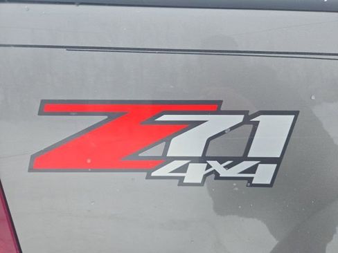 Used 2013 GMC Sierra 1500 SLE w/ Power Tech Package image 11