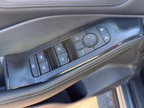 New 2026 Nissan Rogue SV image 12