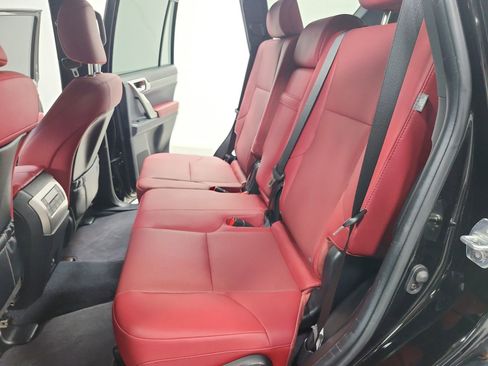 Used 2023 Lexus GX 460 Premium w/ Premium Package image 35