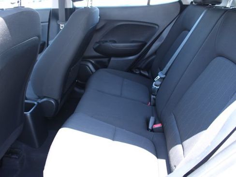 Used 2021 Hyundai Venue SE FWD image 30