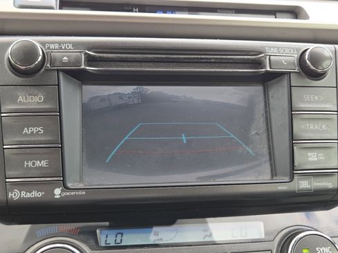 Used 2015 Toyota RAV4 Limited w/ Technology Package FWD image 8