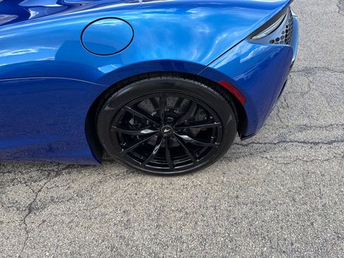 Used 2023 McLaren Artura image 17