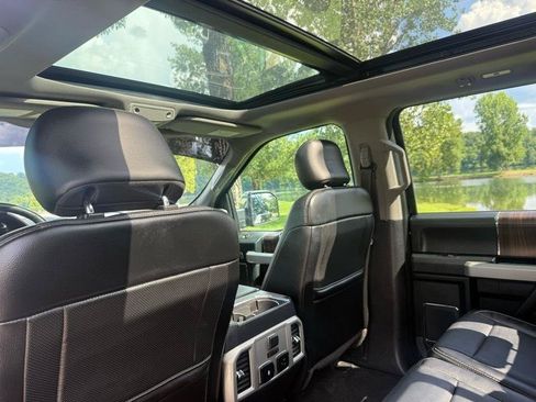 Used 2017 Ford F150 Lariat w/ Equipment Group 502A Luxury AWD/4WD image 18