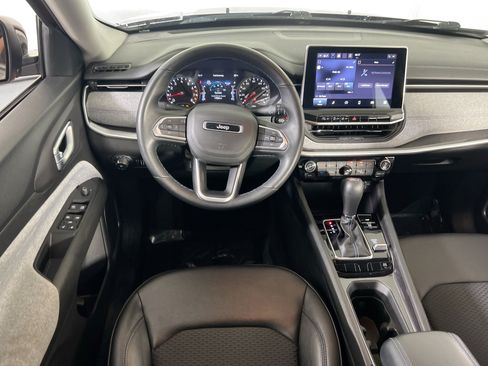Used 2022 Jeep Compass Latitude w/ Convenience Group AWD/4WD image 21