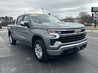 Used 2025 Chevrolet Silverado 1500 LT video 2