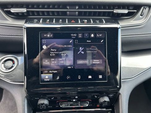 Certified 2023 Jeep Grand Cherokee Altitude image 21