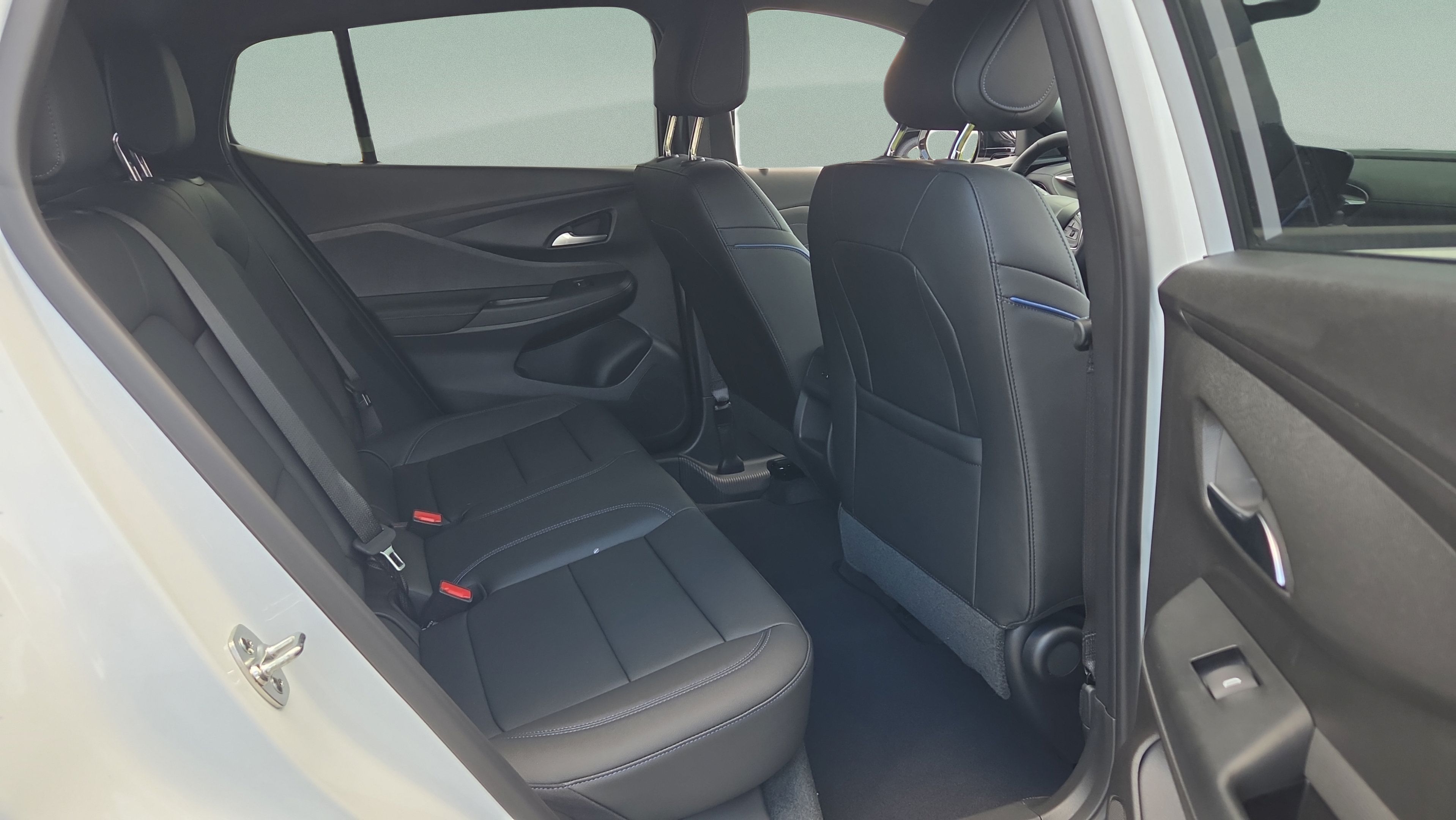 New 2026 Buick Envista Sport Touring w/ Convenience I Package FWD image 17