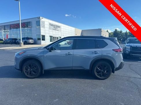 Certified 2023 Nissan Rogue SV w/ SV Premium B Package AWD/4WD image 5