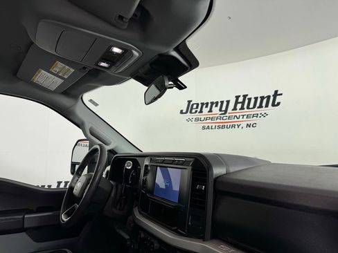 Used 2024 Ford F250 XLT w/ FX4 Off-Road Package image 28