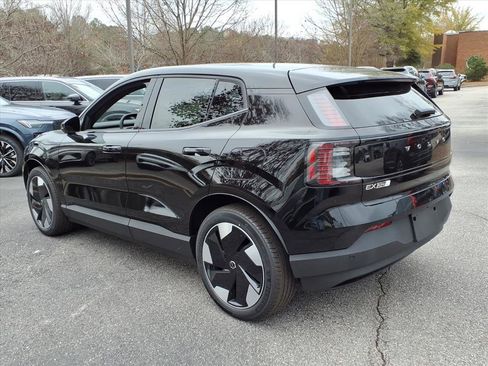 New 2025 Volvo EX30 Plus w/ Protection Package Premier image 6