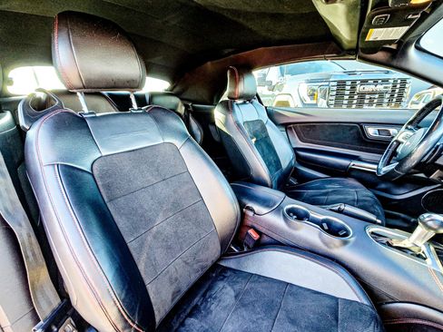 Used 2020 Ford Mustang GT Premium w/ Equipment Group 401A image 13