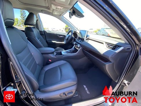 Certified 2022 Toyota RAV4 Limited AWD/4WD image 15
