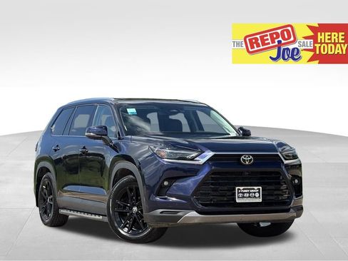 Used 2025 Toyota Grand Highlander FWD image 1