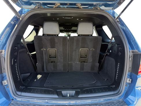 Used 2024 Dodge Durango GT RWD image 17