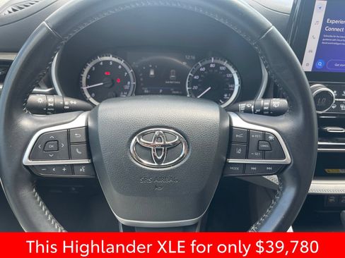 Used 2023 Toyota Highlander XLE FWD image 24