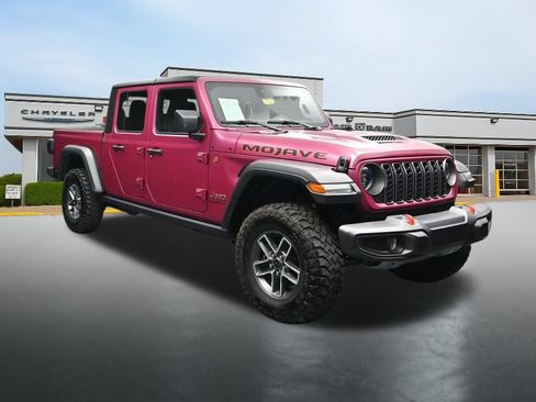 Used 2024 Jeep Gladiator Mojave w/ Convenience Group AWD/4WD image 7