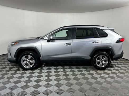 Certified 2025 Toyota RAV4 XLE w/ Convenience Package AWD/4WD image 8