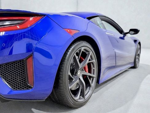Used 2017 Acura NSX image 24