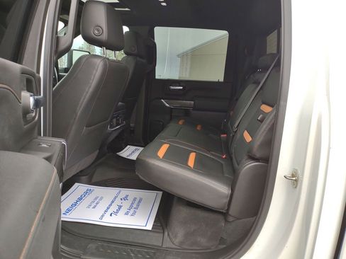Used 2020 GMC Sierra 2500 AT4 w/ AT4 Premium Package AWD/4WD image 37
