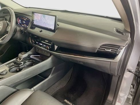 Used 2024 Nissan Rogue SL AWD/4WD image 30