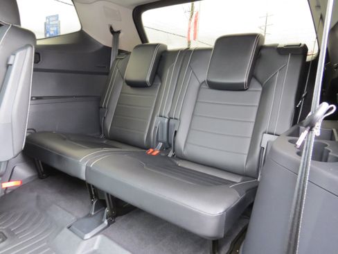 Used 2023 Volkswagen Atlas SEL Premium image 17