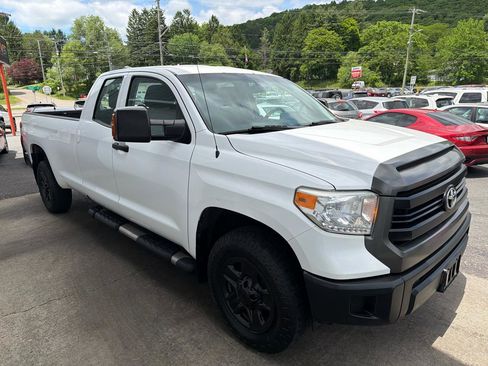 Used 2017 Toyota Tundra SR AWD/4WD image 3