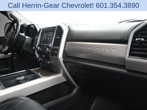Used 2019 Ford F250 Lariat w/ Lariat Ultimate Package AWD/4WD image 25