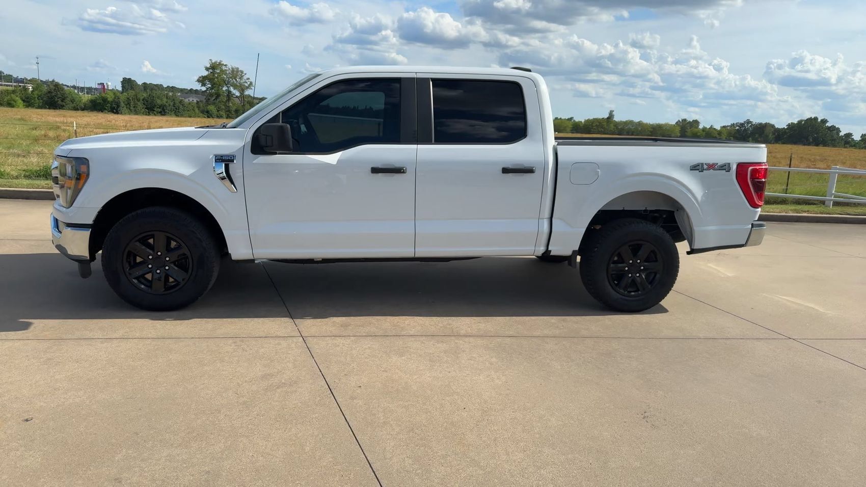 Used 2023 Ford F150 XLT AWD/4WD image 5