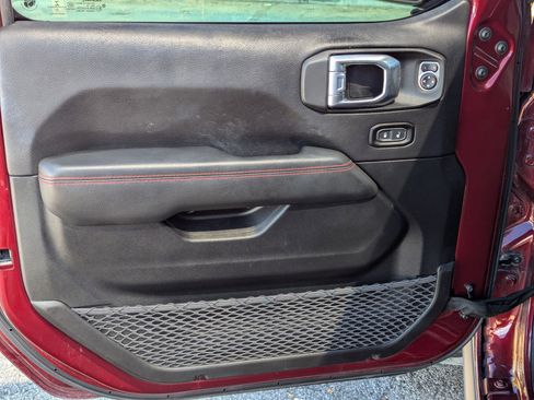 Used 2021 Jeep Gladiator Rubicon image 11