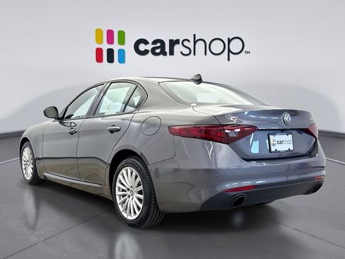 Used 2023 Alfa Romeo Giulia Sprint image 3