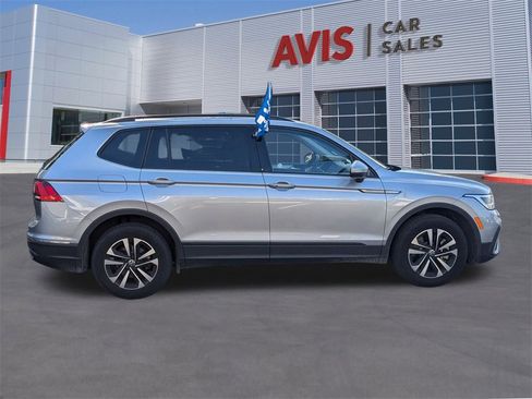 Used 2024 Volkswagen Tiguan S image 5