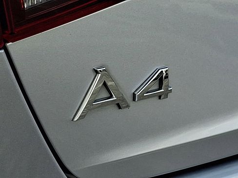 Used 2018 Audi A4 2.0T Premium Plus w/ Premium Plus Package image 32