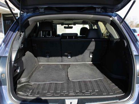 Used 2018 Subaru Outback 2.5i Limited image 9