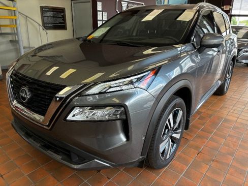 Used 2023 Nissan Rogue SL w/ SL Premium Package FWD image 8