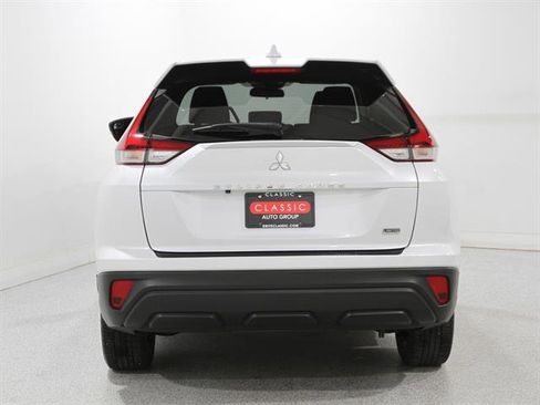 Used 2022 Mitsubishi Eclipse Cross LE image 21