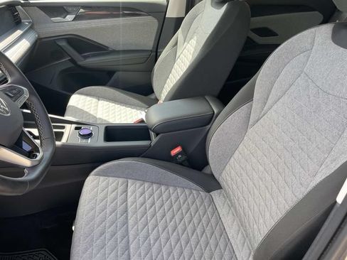 Certified 2026 Volkswagen Tiguan S FWD image 31