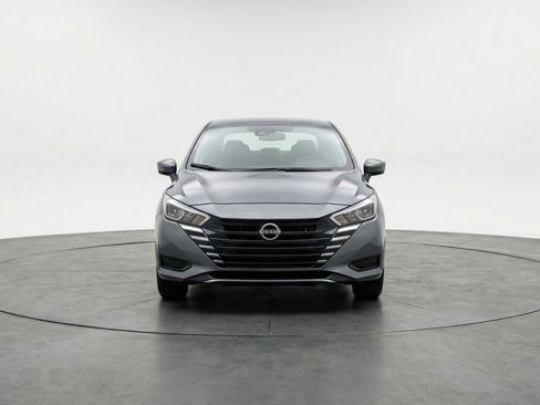 Used 2025 Nissan Versa SV FWD image 2