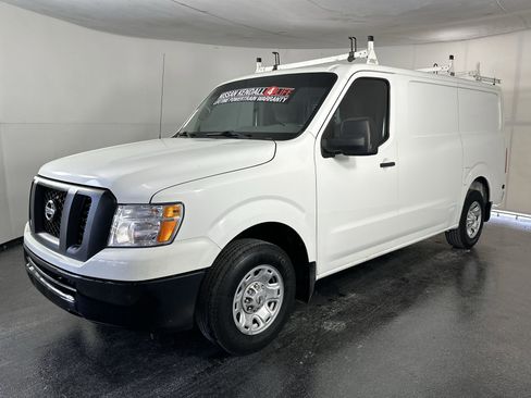 Used 2020 Nissan NV 2500 SV image 6