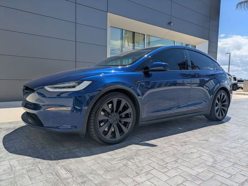 Used 2022 Tesla Model X Plaid AWD/4WD image 10