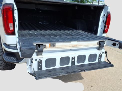 Used 2022 GMC Sierra 1500 Denali AWD/4WD image 27