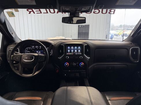 Used 2023 GMC Sierra 2500 AT4 w/ AT4 Preferred Package image 11