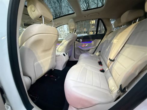 Used 2020 Mercedes-Benz GLC 300 4MATIC w/ Parking Assistance Package image 24